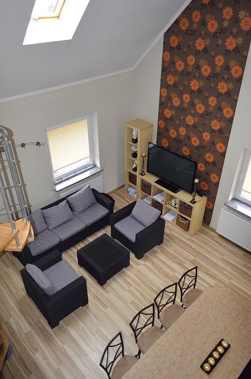 Apartament Dzierzoniow Lägenhet Rum bild