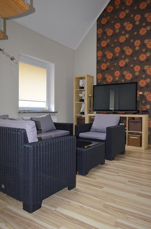Apartament Dzierzoniow Lägenhet Rum bild