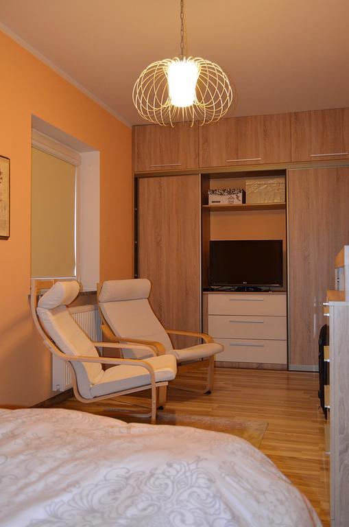 Apartament Dzierzoniow Lägenhet Rum bild